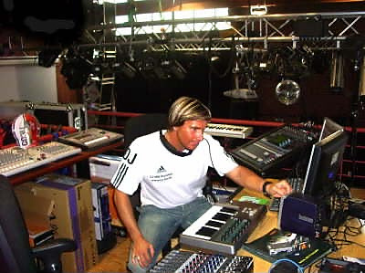 DJ MB PARADISE im Studio